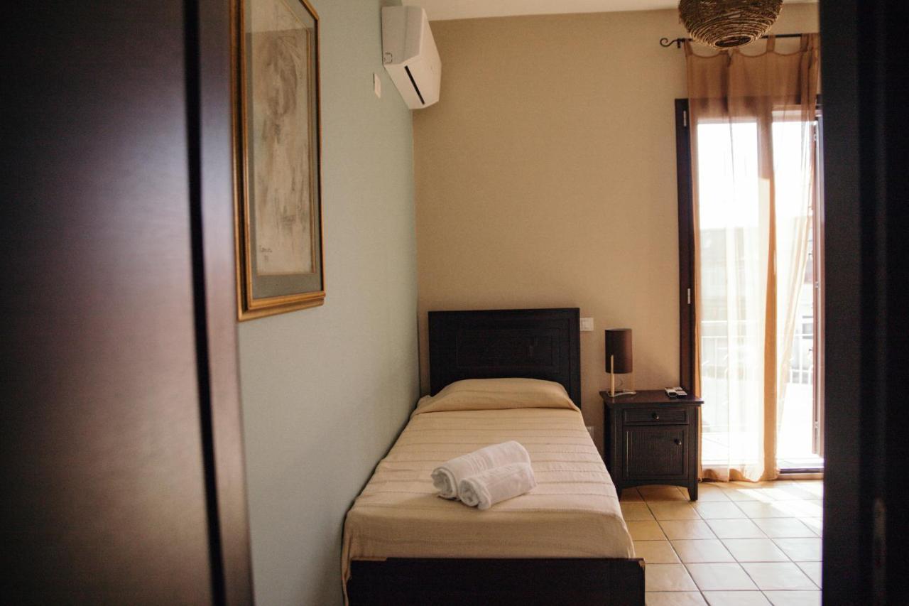 Le Antiche Colonne Bed and Breakfast Cinquefrondi Buitenkant foto